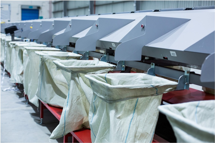 GINFON Group An application case of Beijing Yan Cultural Relics Flow Cross Belt sorting system